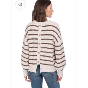 BOBEAU BUTTON BACK POPCORN BOUCLE SWT-3X